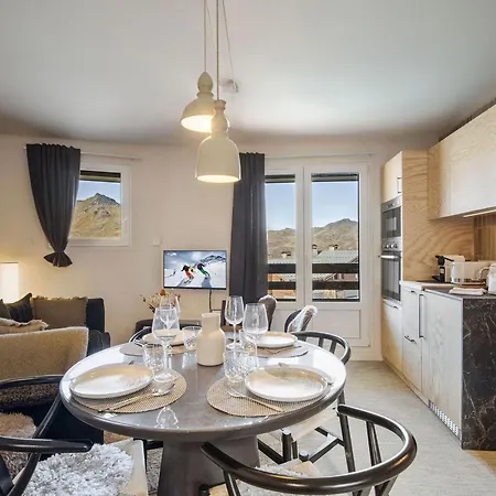 Appartement Cosy Aux Pieds Des Pistes Avec Balcon - Fr-1-640-76 Val Thorens