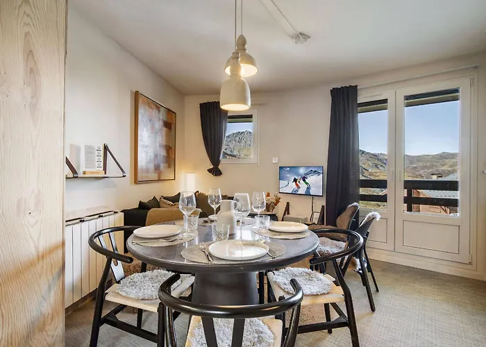 Rénové Aux Pieds Des Pistes, Idéal Pour 4 Personnes - Fr-1-640-76 Appartement *